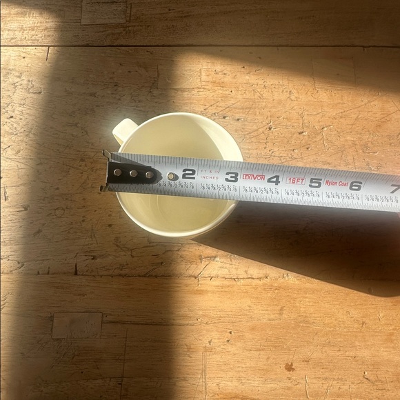 Marimekko Oiva Unikko Mug – Yellow Floral - Picture 4 of 6